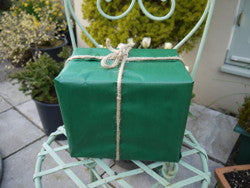 Gift_voucher_giftwrapped_box_packed.jpg